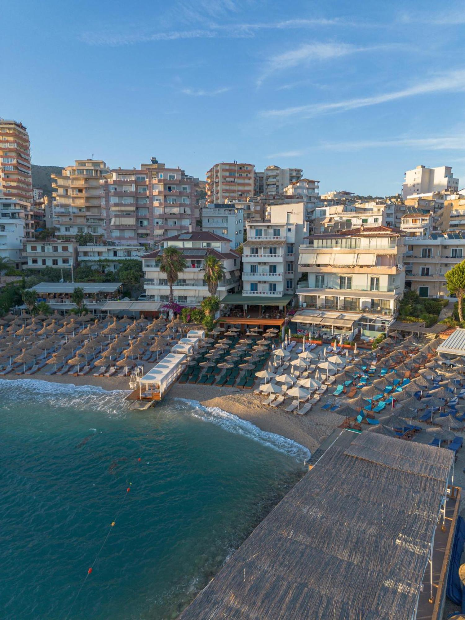 Vila E Bardhe Sarandë Buitenkant foto